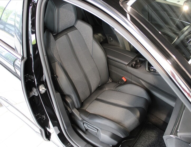 Peugeot 3008 23