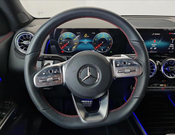 Mercedes-Benz GLB 10