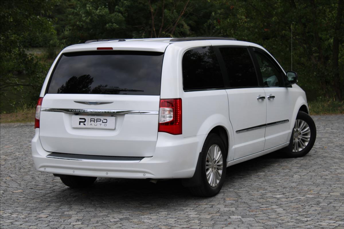 Chrysler Town & Country
