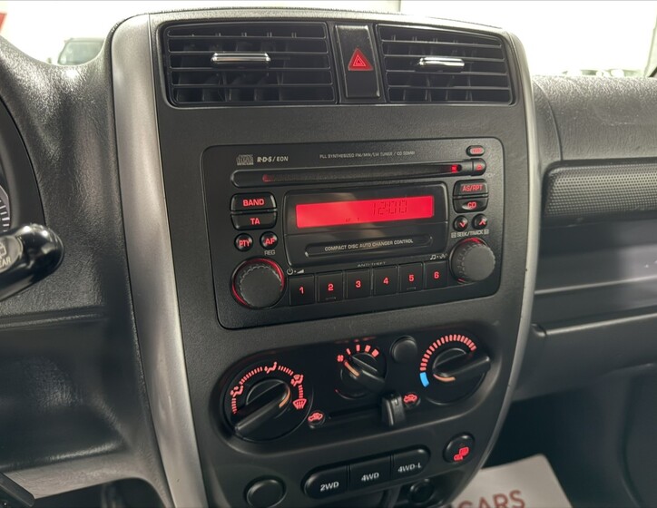 Suzuki Jimny 10
