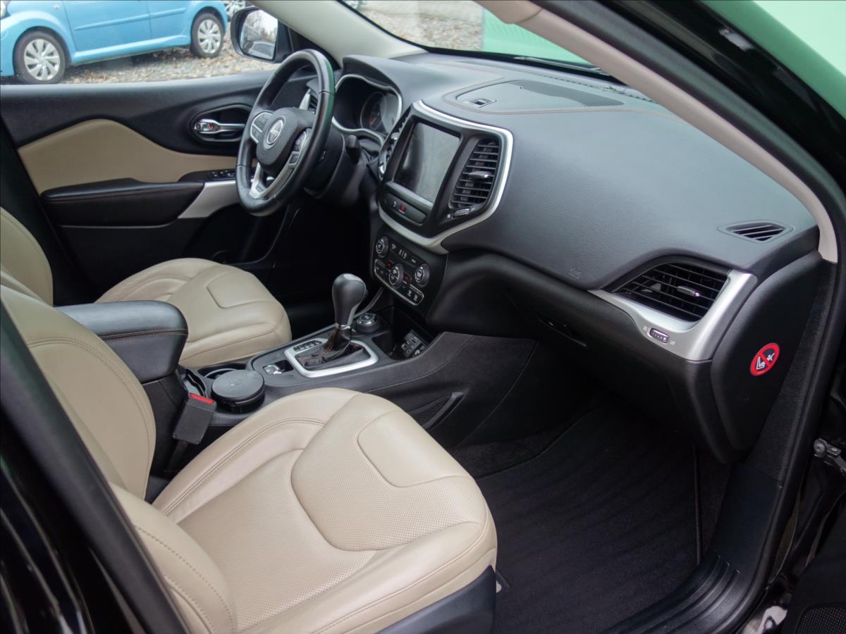 Jeep Cherokee