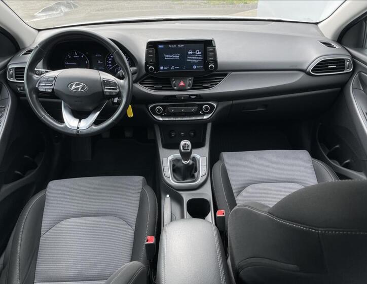 Hyundai i30 6