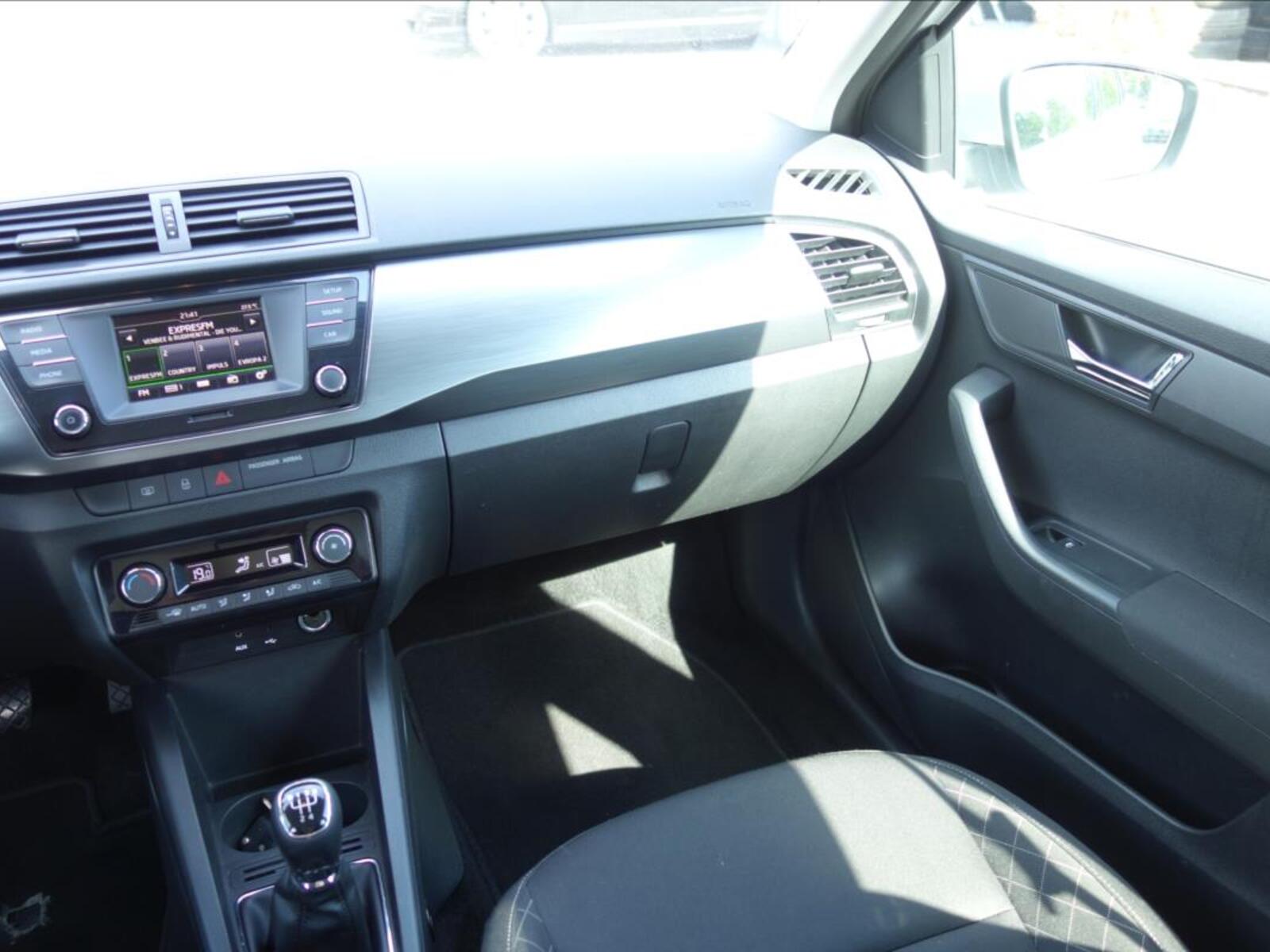 Škoda Fabia 19