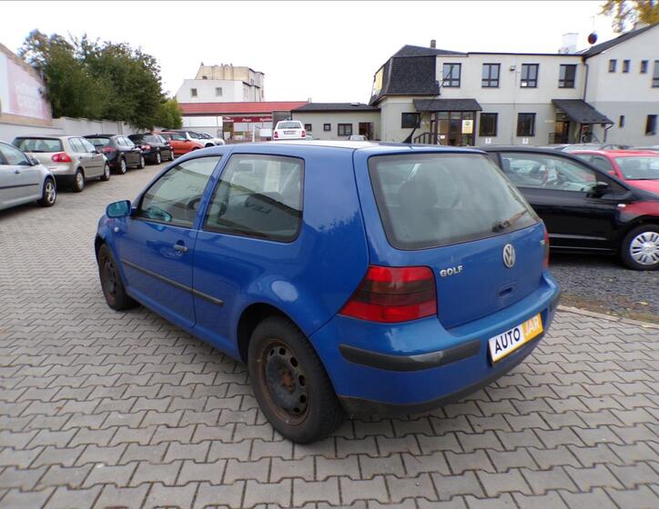 Volkswagen Golf 4