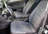 Volkswagen Golf 32