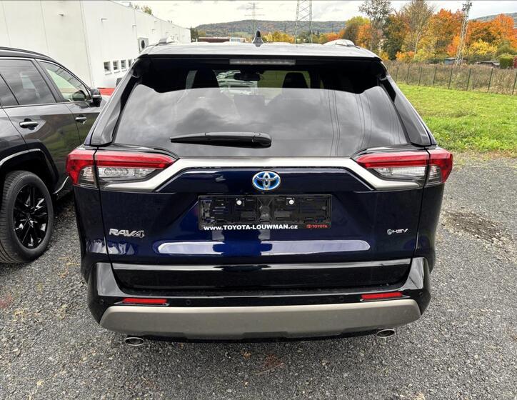 Toyota RAV4 5