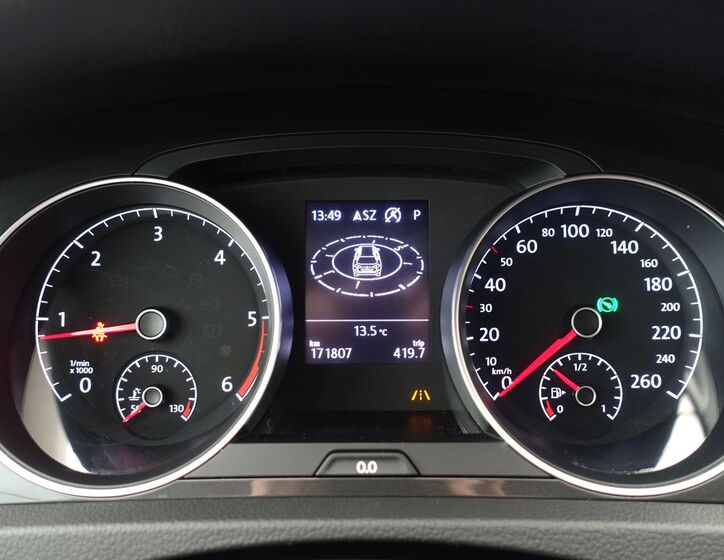 Volkswagen Golf 10