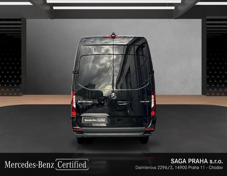 Mercedes-Benz Sprinter 4