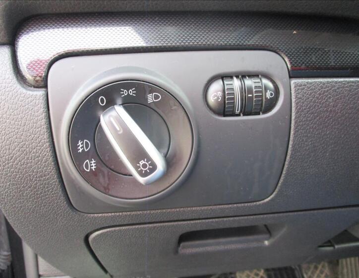 Volkswagen Golf 23