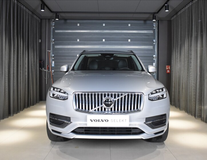 Volvo XC90 6