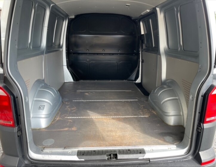 Volkswagen Transporter 6