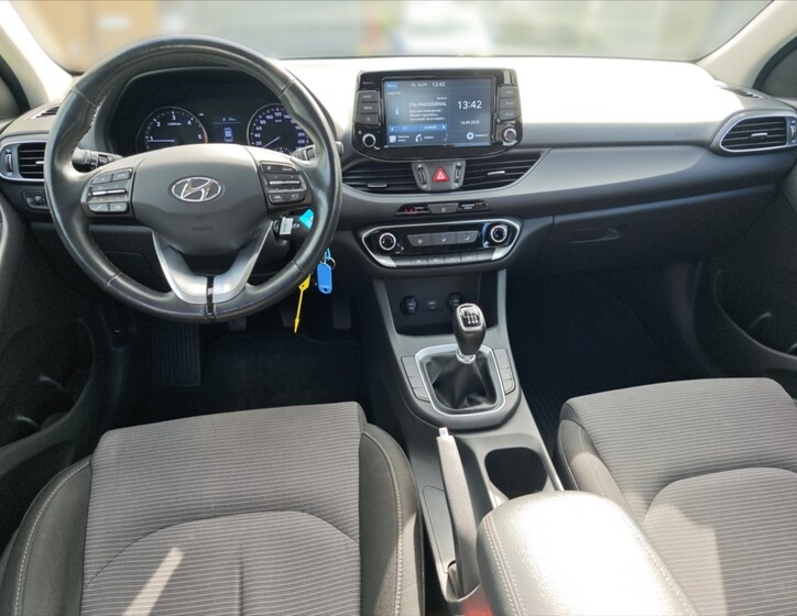 Hyundai i30 8