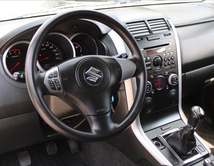 Suzuki Grand Vitara 17