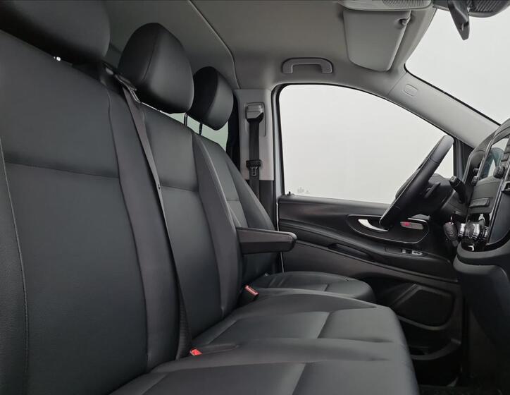 Mercedes-Benz Vito 15