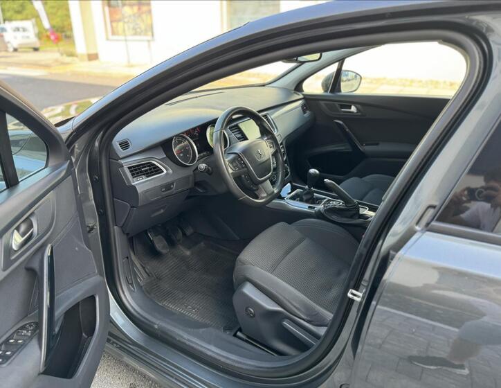 Peugeot 508 9