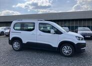 Peugeot Rifter 5