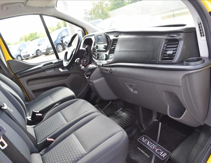 Ford Transit 19