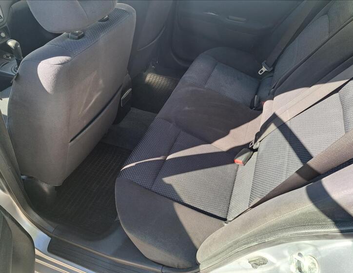 Mitsubishi Lancer 32