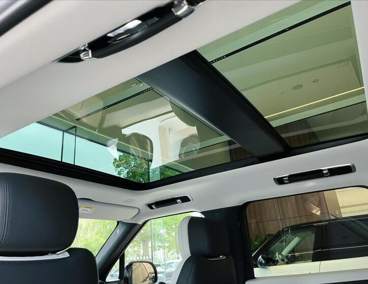 Land Rover Range Rover Sport 11