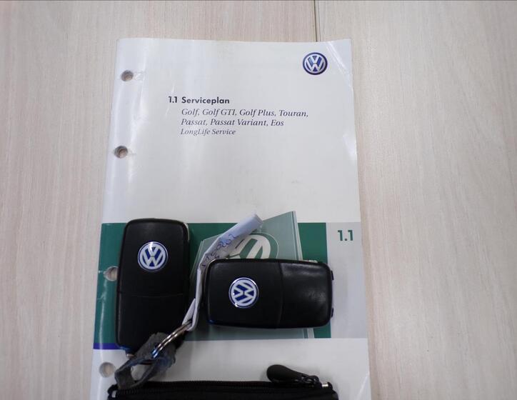 Volkswagen EOS 29