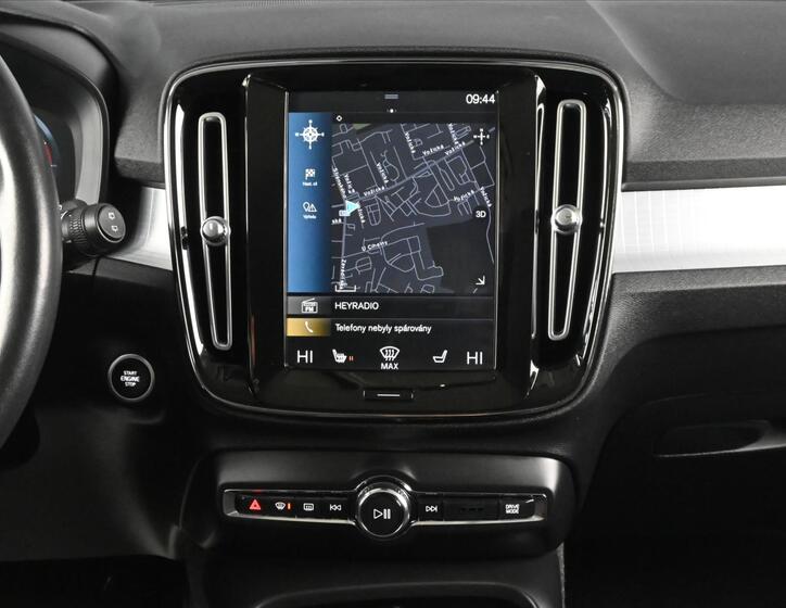 Volvo XC40 12