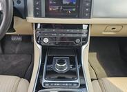 Jaguar XF 23