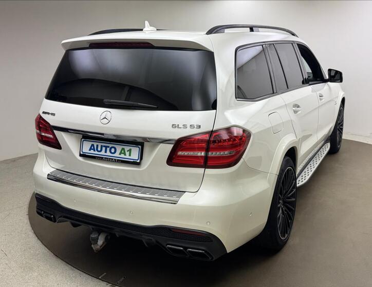 Mercedes-Benz GLS 4