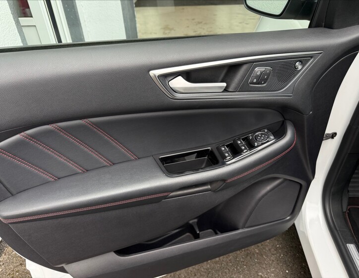 Ford Edge 23