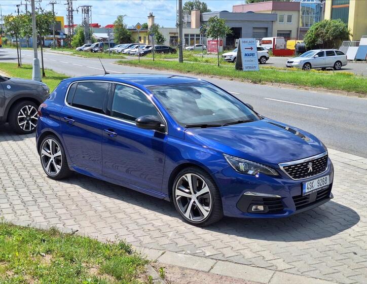 Peugeot 308 4