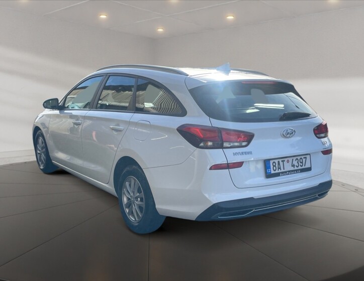 Hyundai i30 4