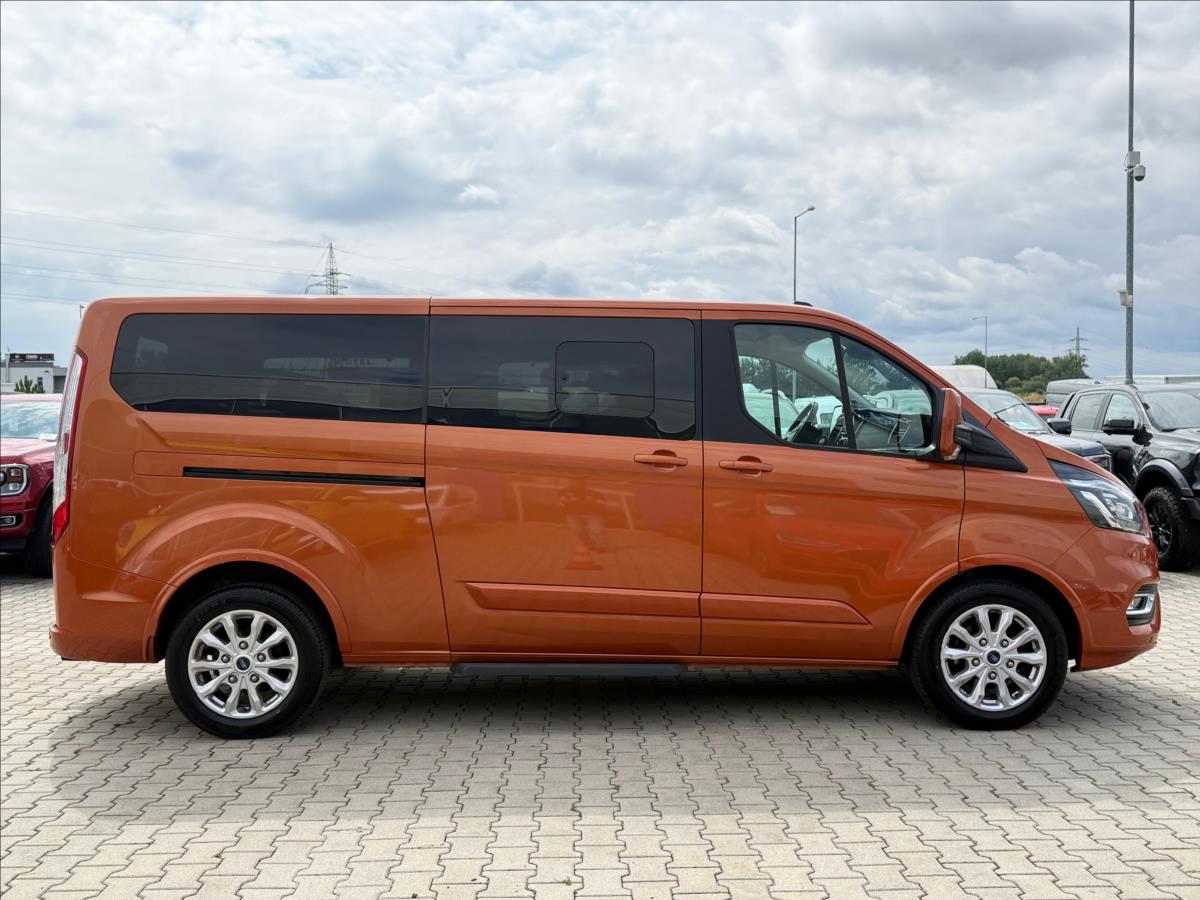 Ford Tourneo Custom