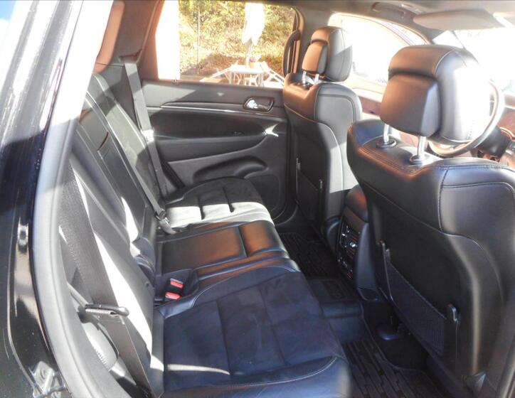 Jeep Grand Cherokee 26