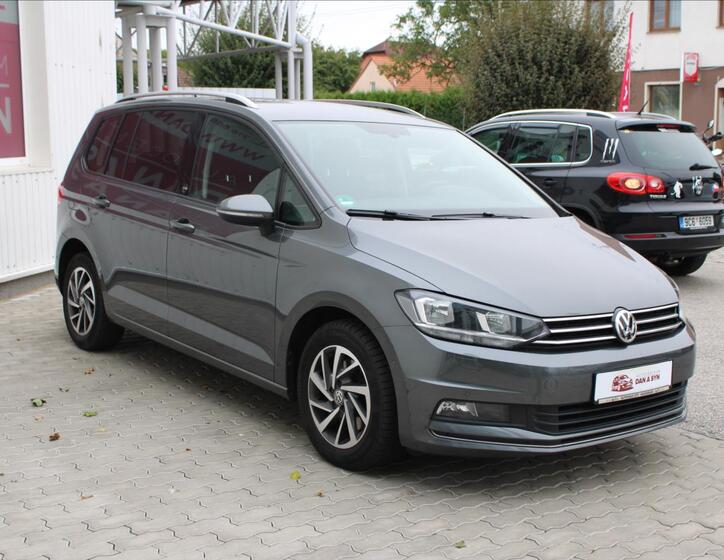 Volkswagen Touran 2