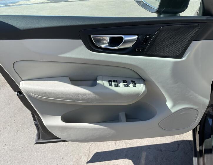 Volvo XC60 14