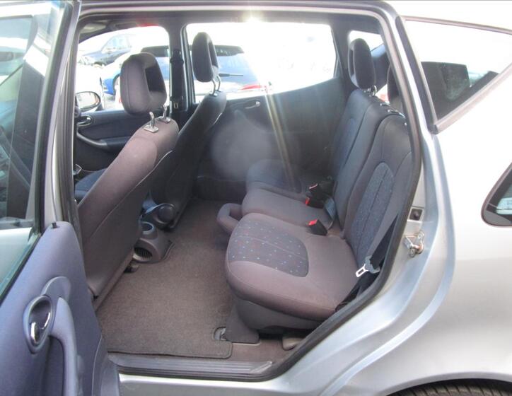 Mercedes-Benz Třídy A 15