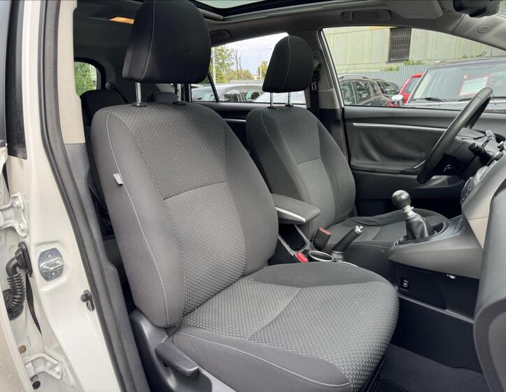Toyota Verso 38
