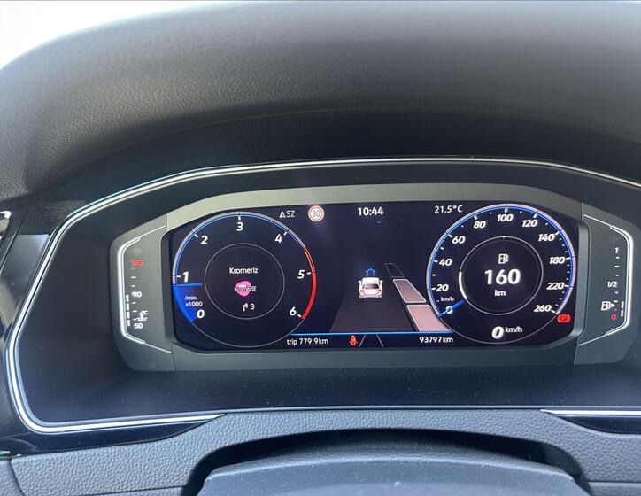 Volkswagen Passat 25