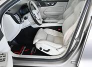 Volvo V60 9