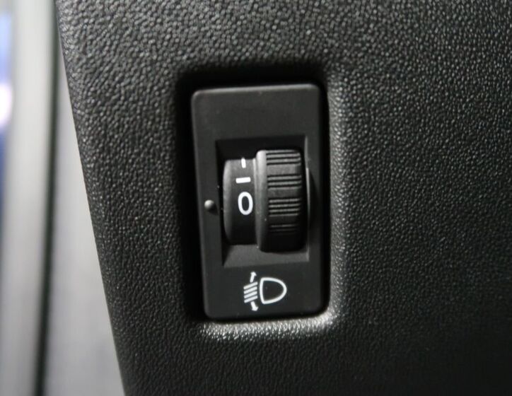 Peugeot 208 25