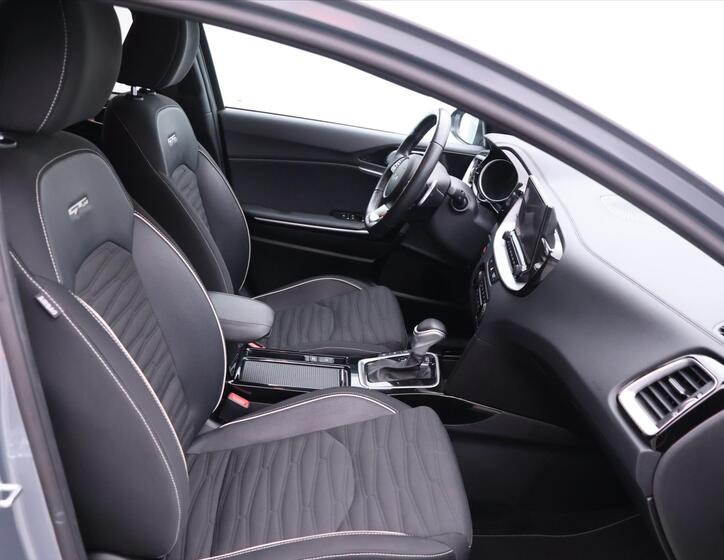 KIA ProCeed 14