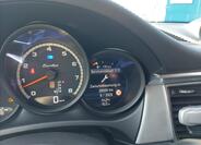 Porsche Macan 32
