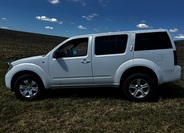 Nissan Pathfinder 1