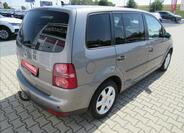 Volkswagen Touran 5