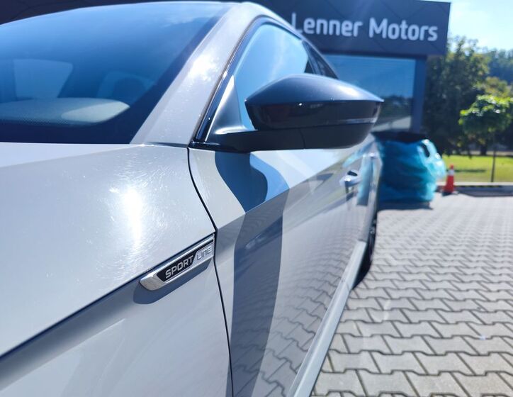 Škoda Superb 12