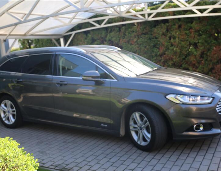 Ford Mondeo 10