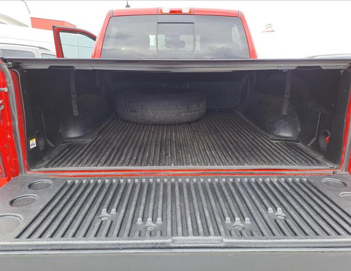 Dodge RAM 1500 18