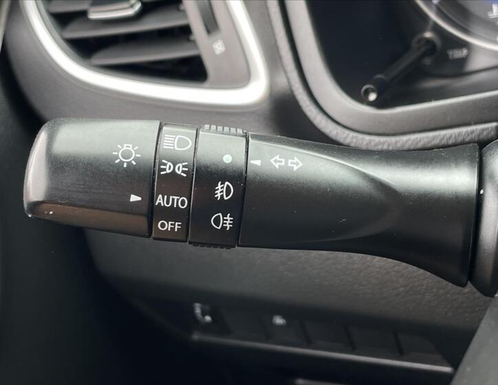 Suzuki Baleno 16
