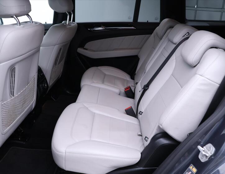 Mercedes-Benz GL 21