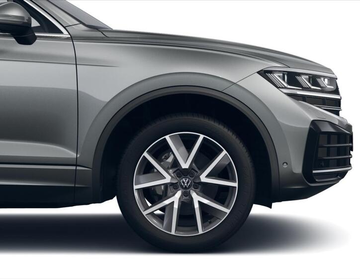 Volkswagen Touareg 7