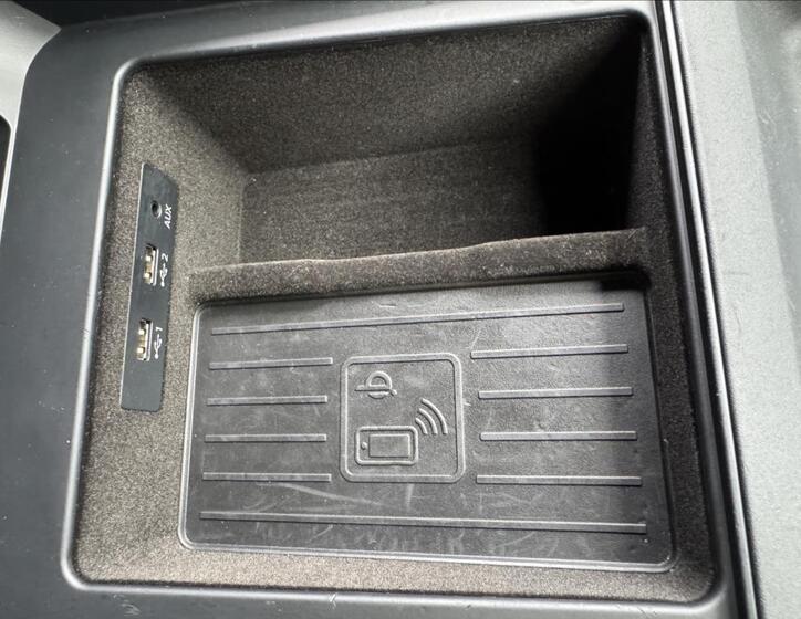 Audi Q7 25